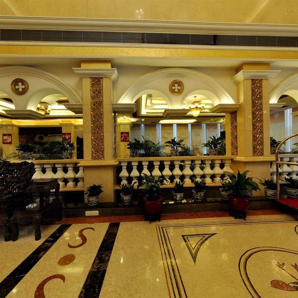 Vienna Hotel In Pinghu Square شينزين المظهر الخارجي الصورة